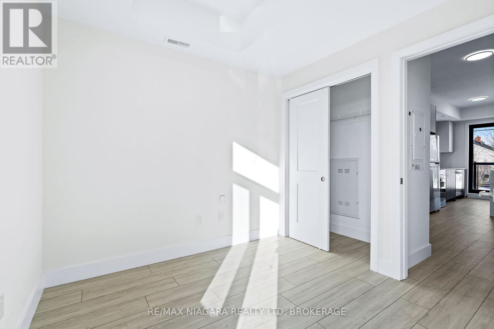 209 - 7277 Wilson Crescent, Niagara Falls, Ontario  L2G 4S5 - Photo 11 - X13429448