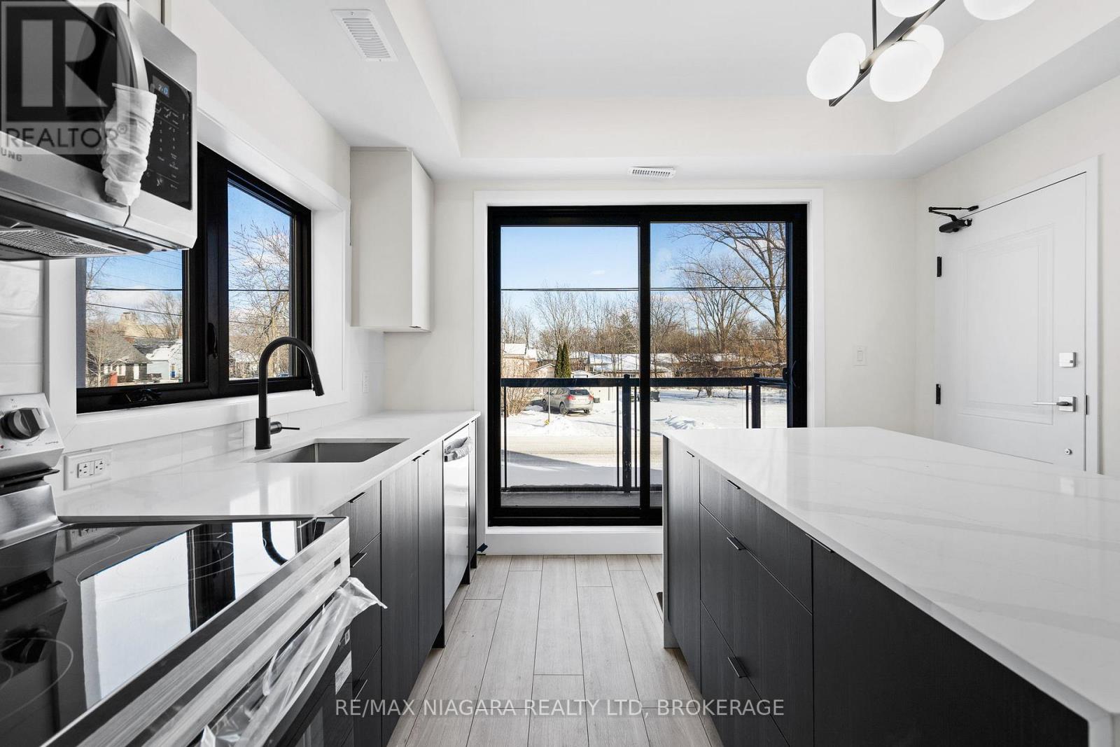 209 - 7277 Wilson Crescent, Niagara Falls, Ontario  L2G 4S5 - Photo 6 - X13429448
