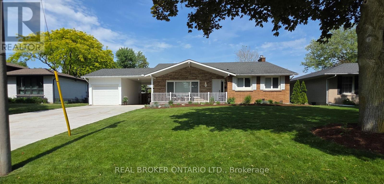 241 Riverview Boulevard, St. Catharines, Ontario  L2T 3N2 - Photo 2 - X13429712