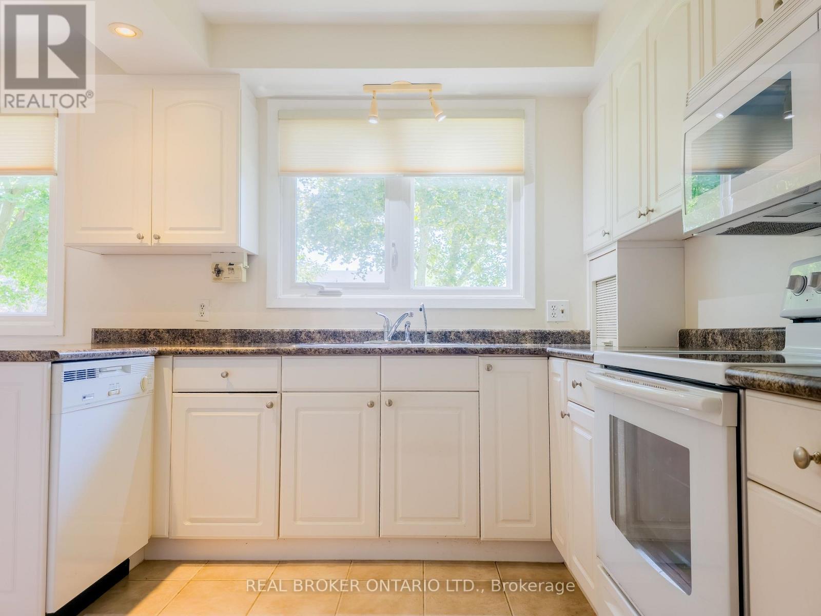241 Riverview Boulevard, St. Catharines, Ontario  L2T 3N2 - Photo 8 - X13429712