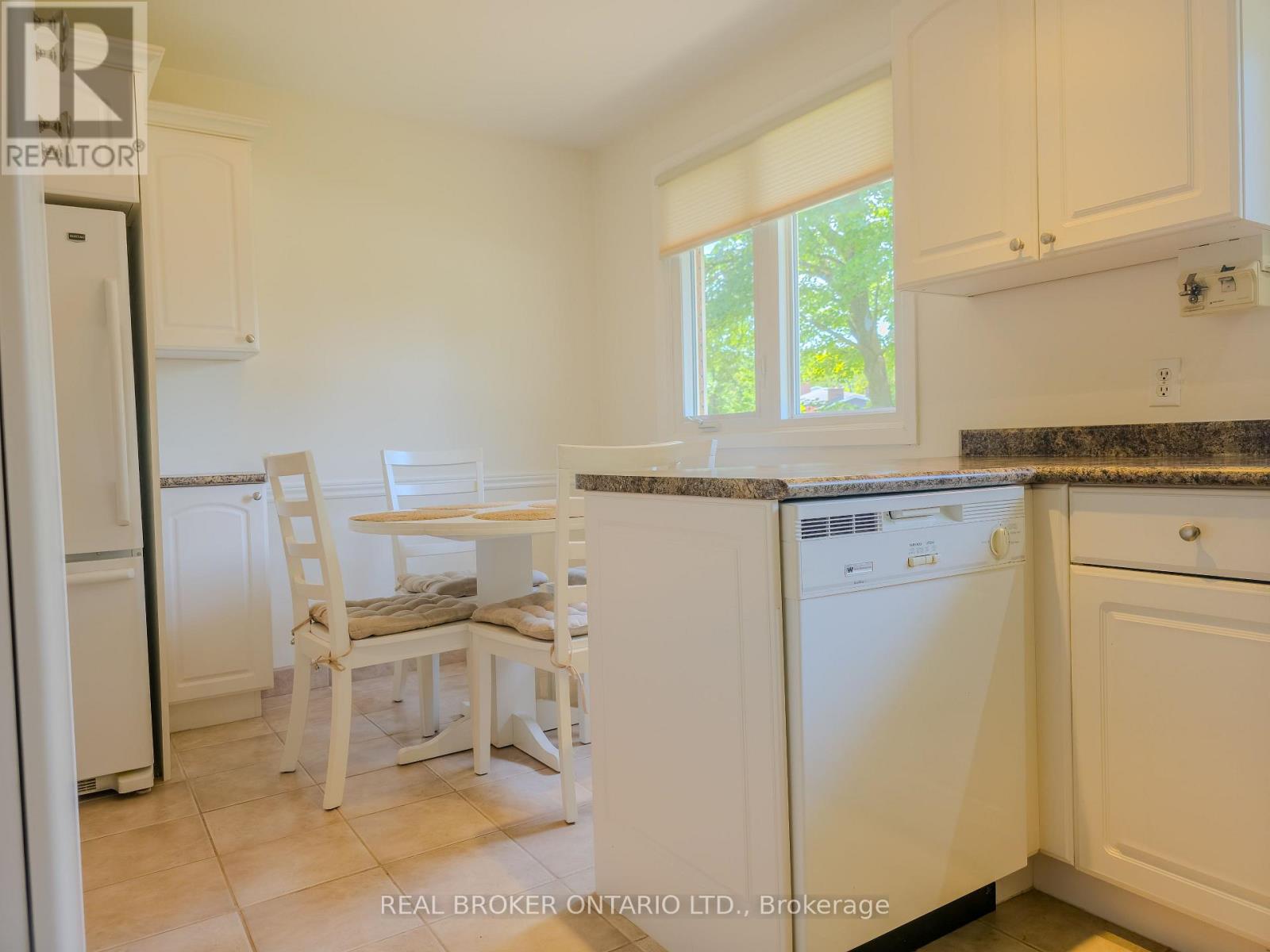 241 Riverview Boulevard, St. Catharines, Ontario  L2T 3N2 - Photo 9 - X13429712