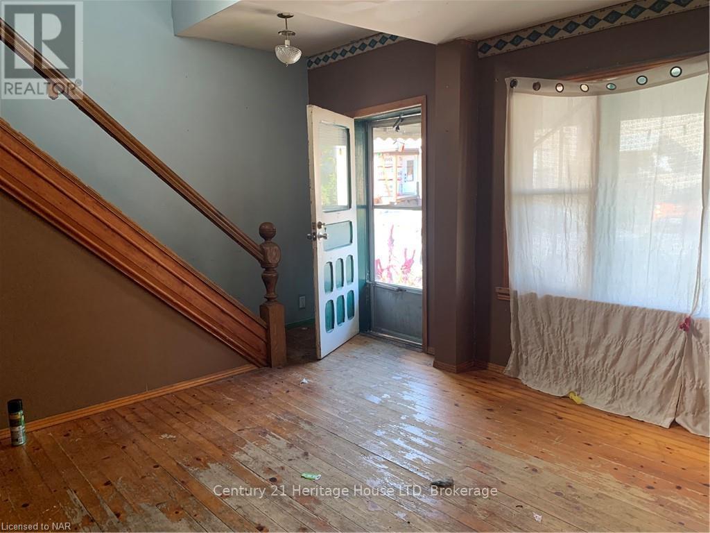 4624 Jepson Street, Niagara Falls, Ontario  L2E 1J4 - Photo 4 - X13430358