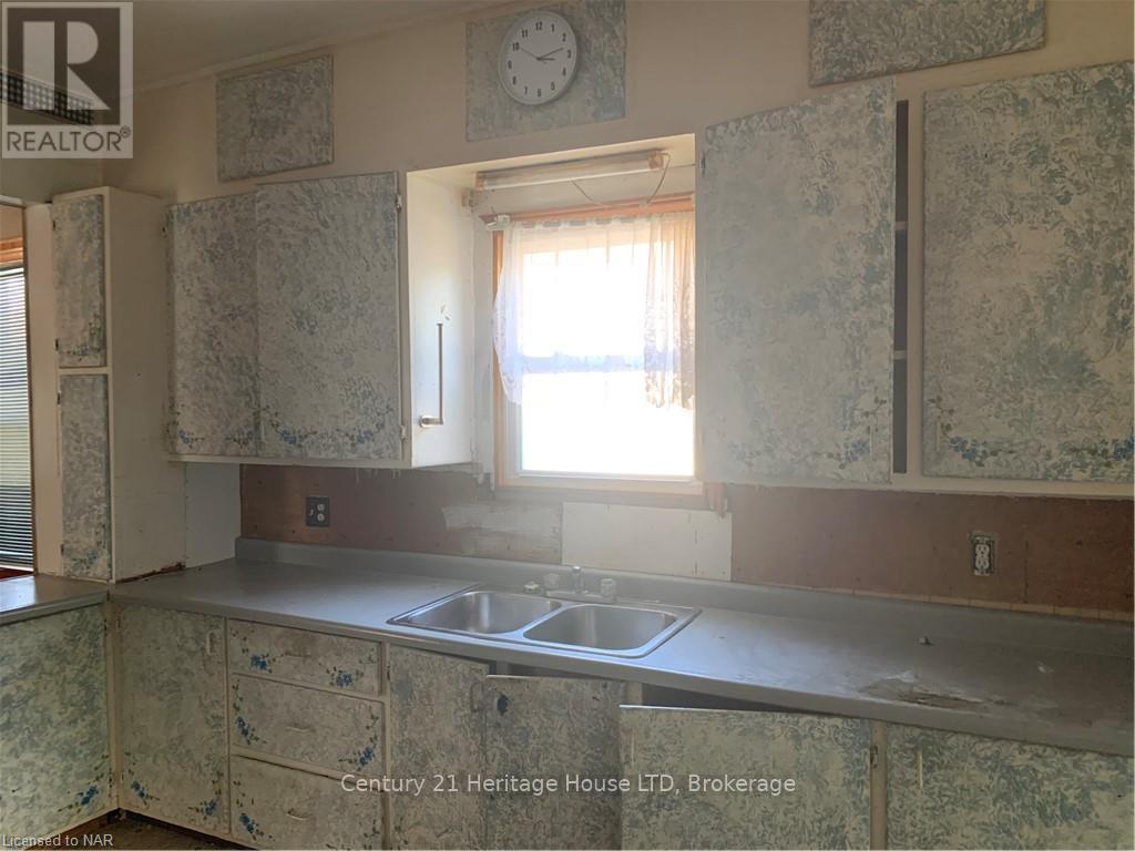 4624 Jepson Street, Niagara Falls, Ontario  L2E 1J4 - Photo 6 - X13430358