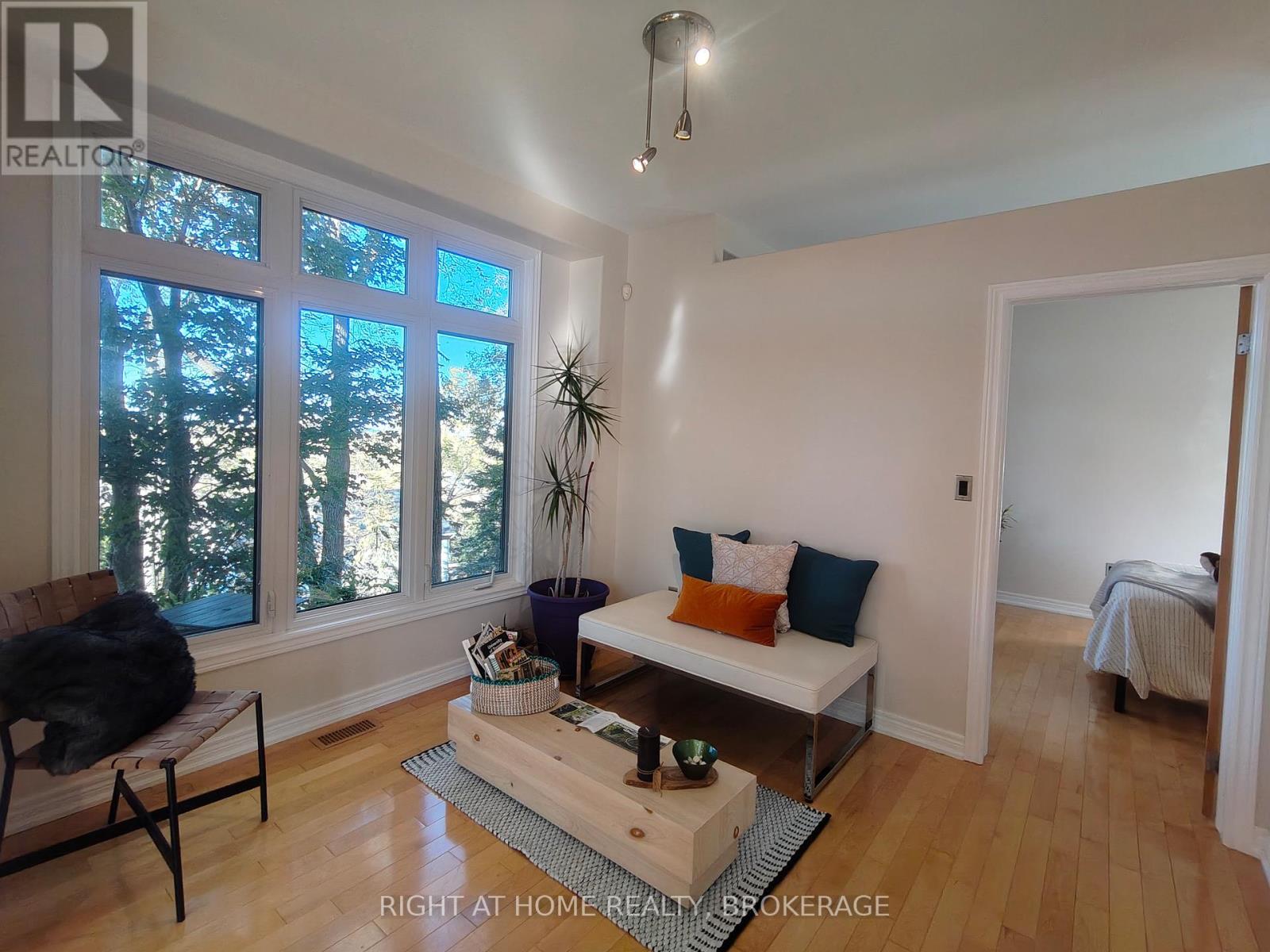 22 Ursula Avenue, St. Catharines, Ontario  L2T 1T1 - Photo 13 - X13432216