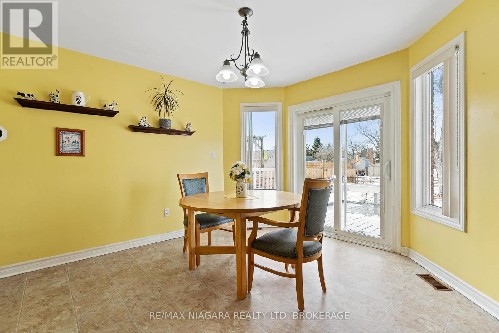 231 West Side Road, Port Colborne, Ontario  L3K 5L1 - Photo 12 - X13432718
