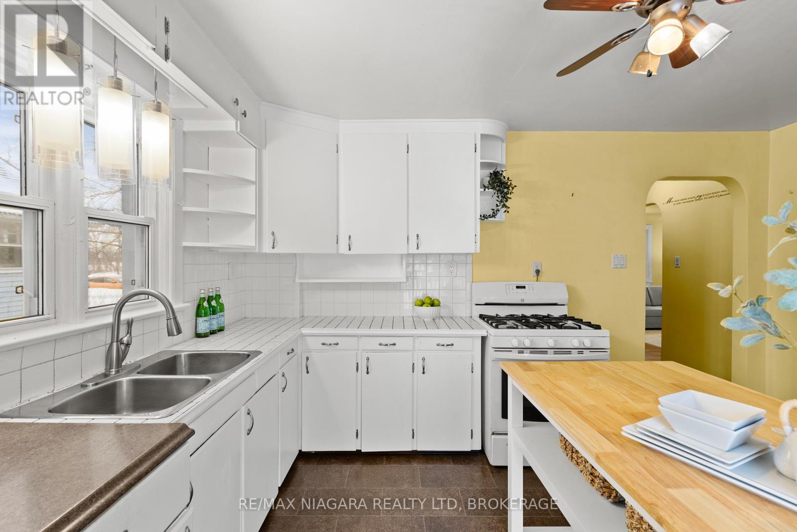 401 Fielden Avenue, Port Colborne, Ontario  L3K 4T9 - Photo 14 - X13432838