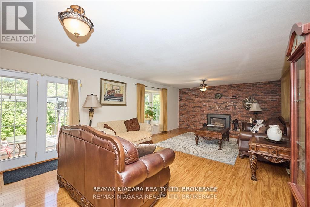 7060 Garner Road, Niagara Falls, Ontario  L2E 6S4 - Photo 17 - X13433364
