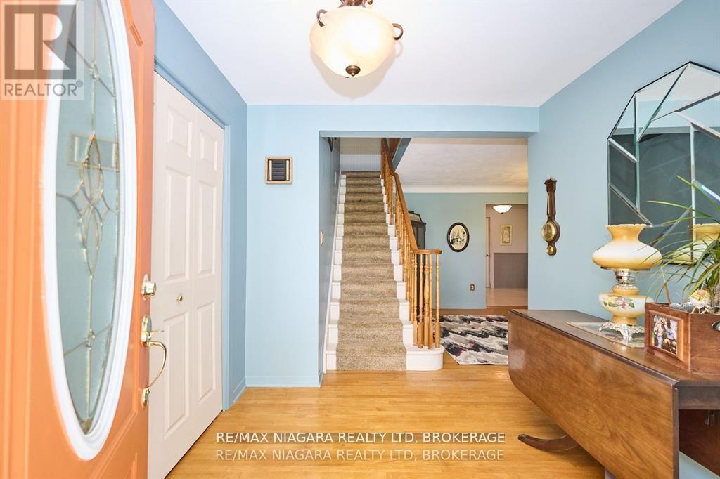 7060 Garner Road, Niagara Falls, Ontario  L2E 6S4 - Photo 18 - X13433364
