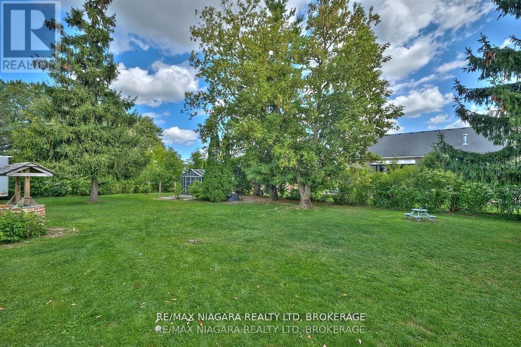 7060 Garner Road, Niagara Falls, Ontario  L2E 6S4 - Photo 9 - X13433364