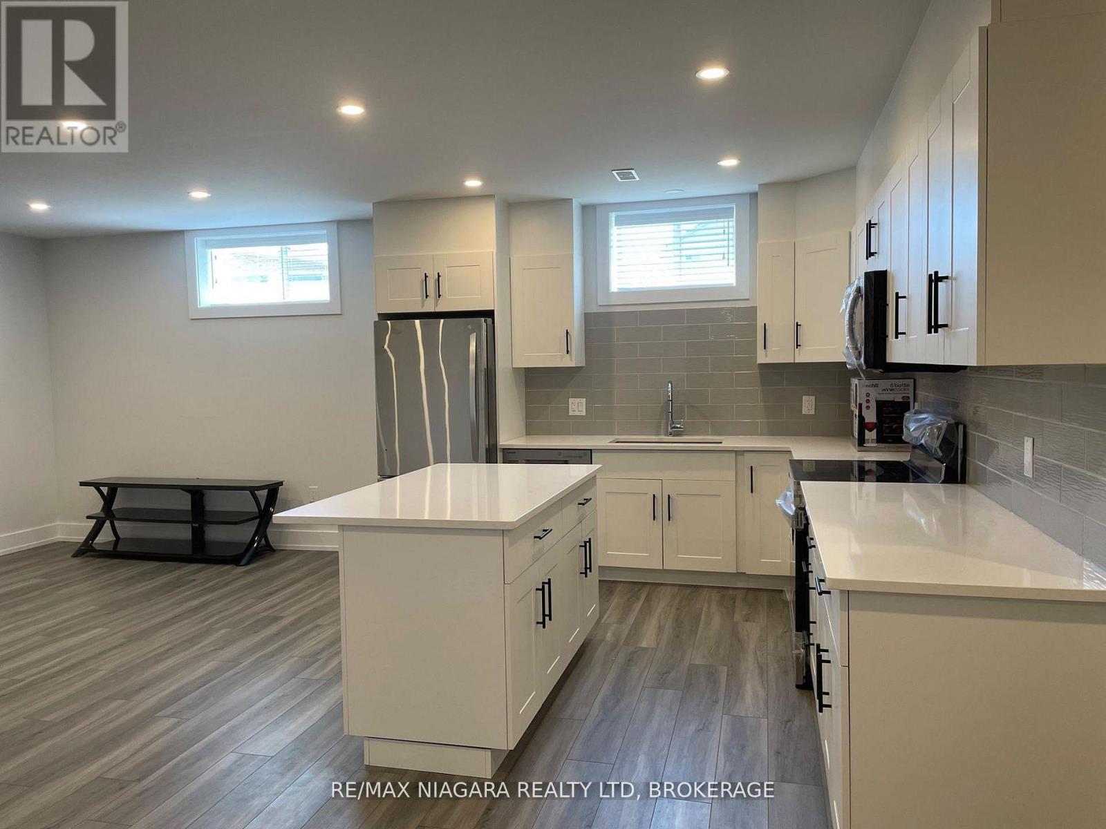 6484 Sam Iorfida Drive, Niagara Falls, Ontario  L2E 2S4 - Photo 4 - X13433638