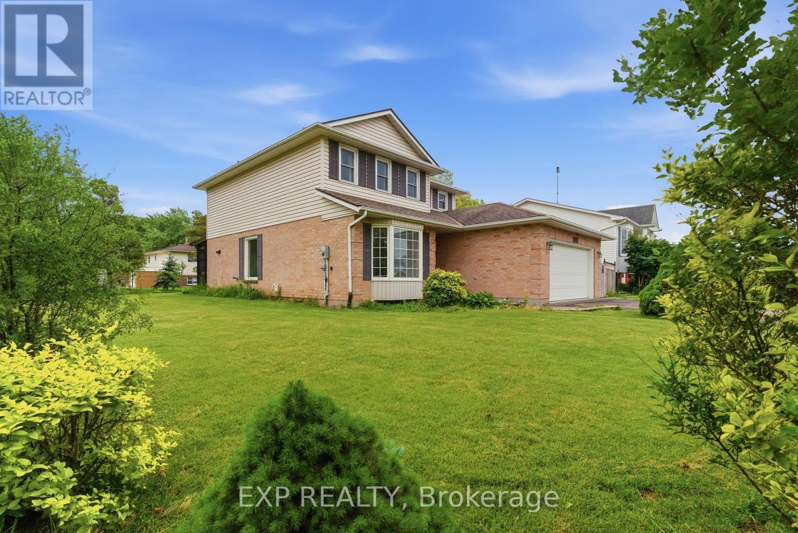 3722 Sussex Lane, Fort Erie, Ontario  L0S 1S0 - Photo 2 - X13435094