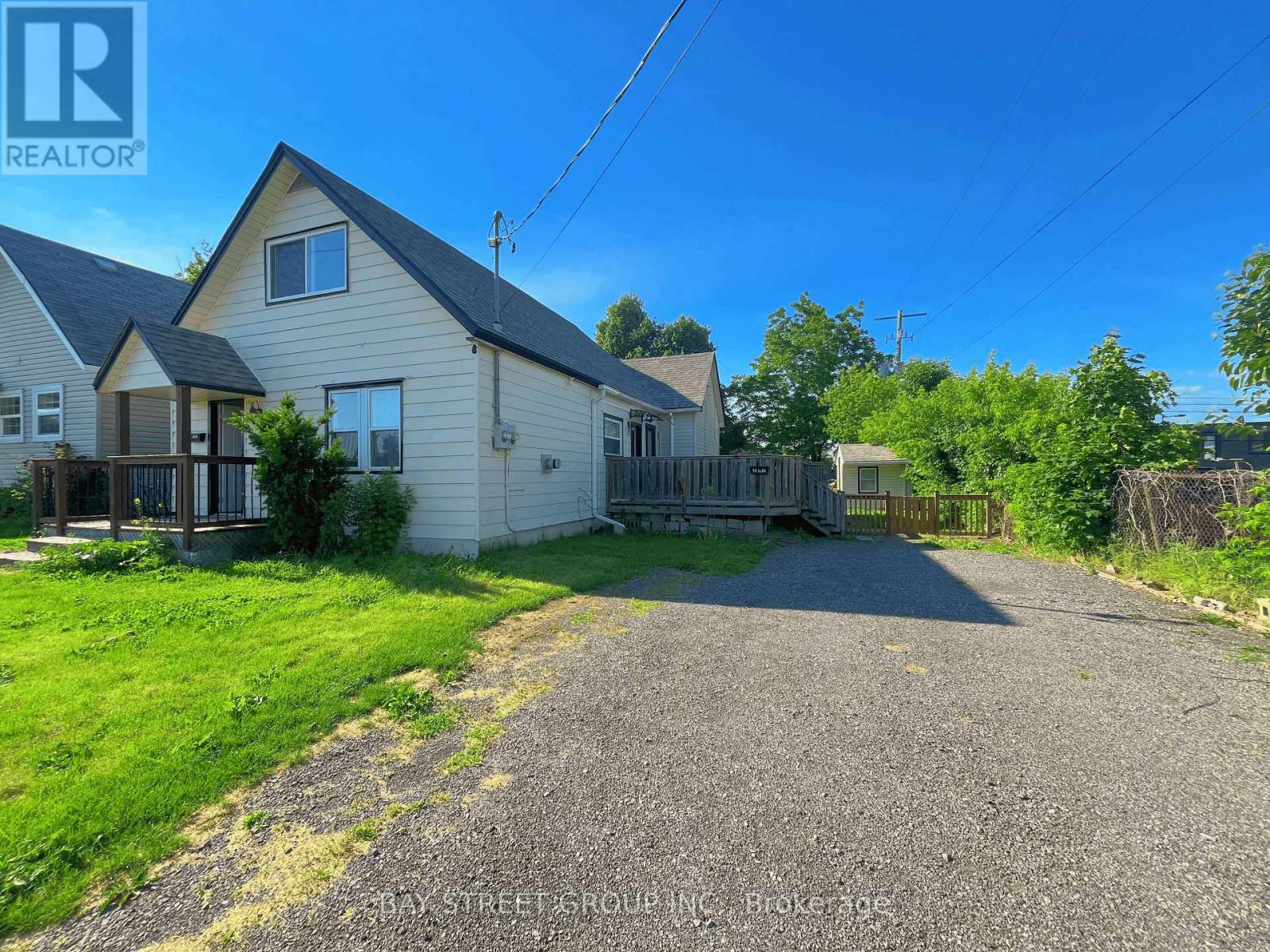 #front - 70 Courtwright Street, Fort Erie, Ontario  L2A 2R7 - Photo 2 - X13435852