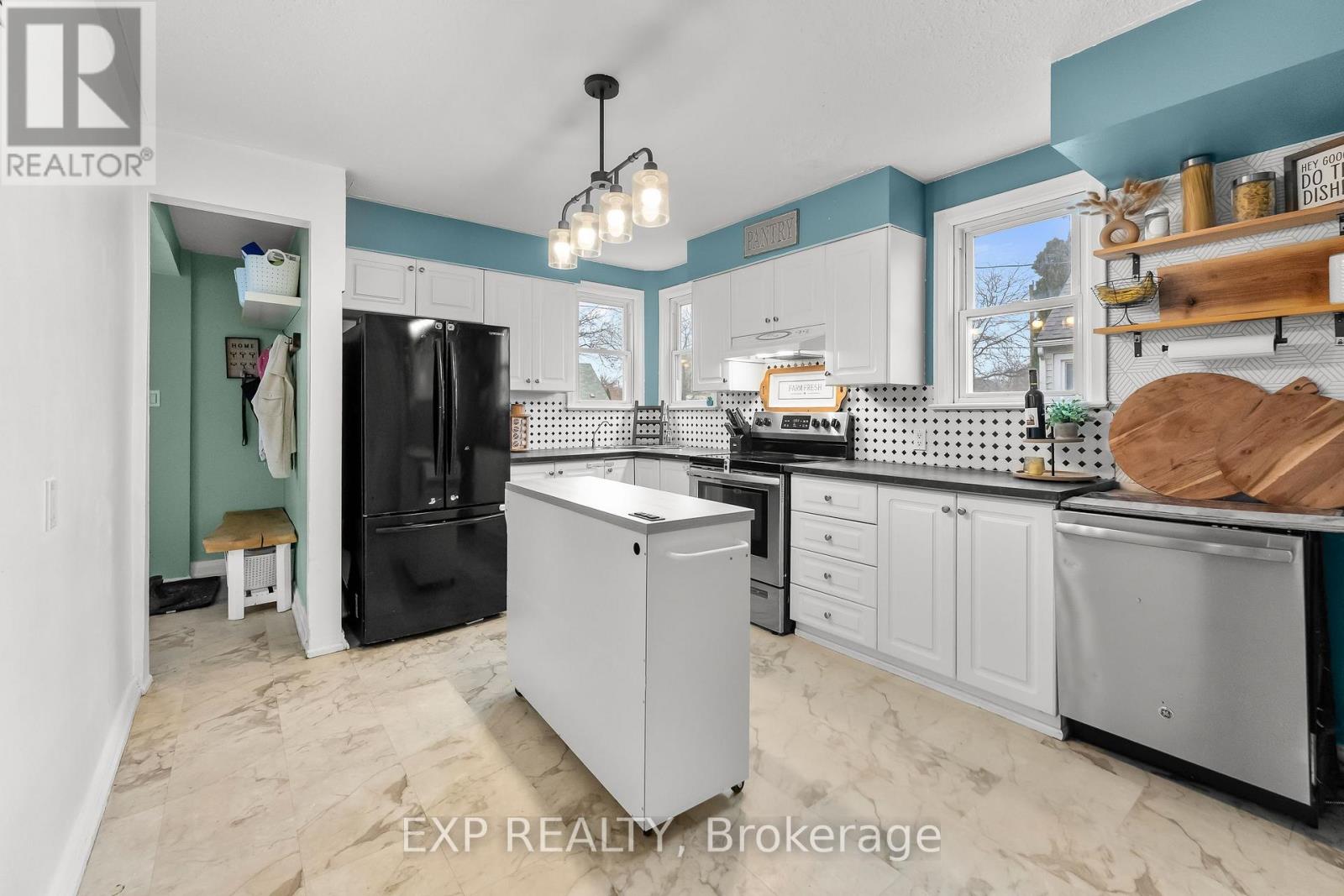 6 Cedardale Avenue, St. Catharines, Ontario  L2P 1A9 - Photo 10 - X13436206