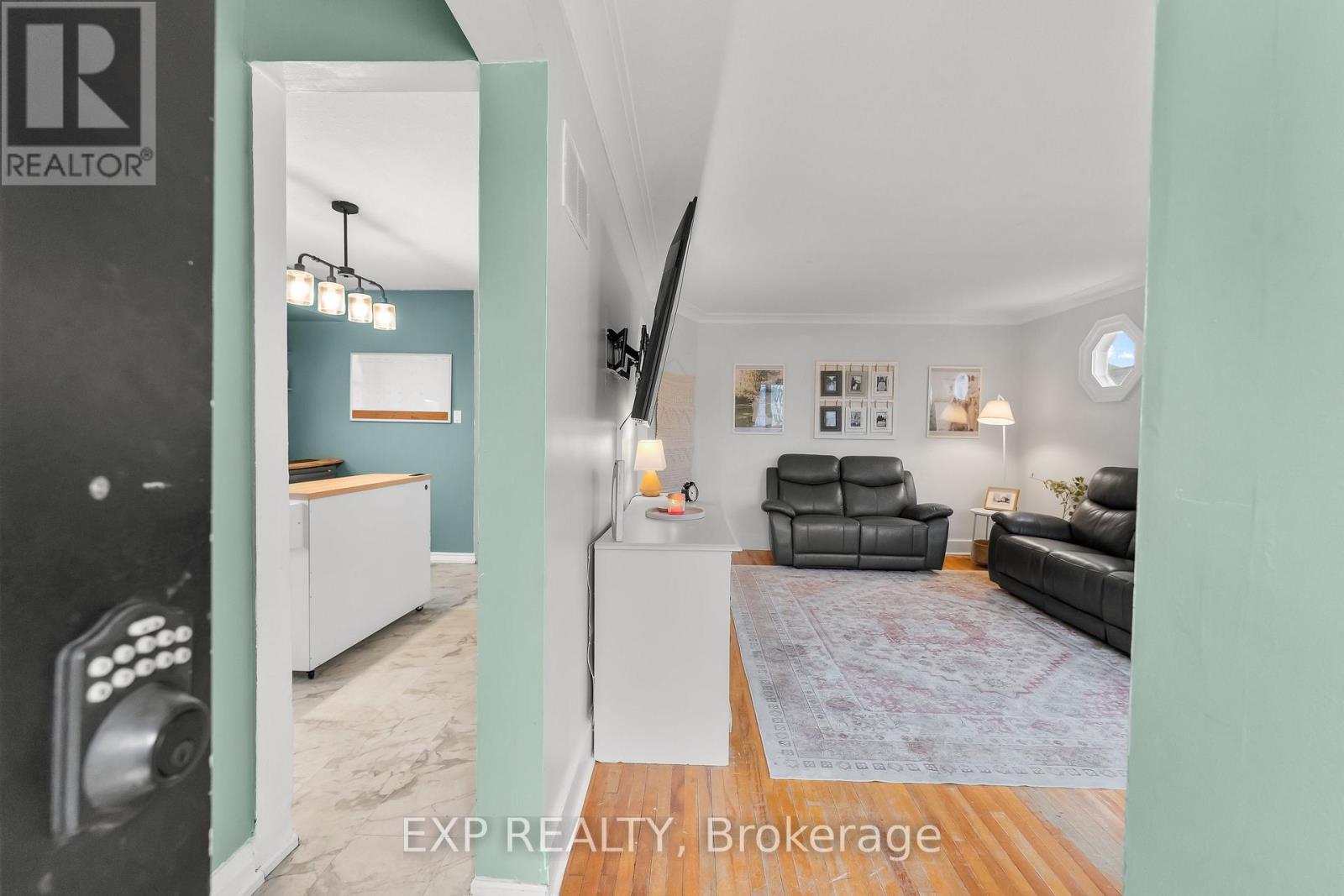 6 Cedardale Avenue, St. Catharines, Ontario  L2P 1A9 - Photo 4 - X13436206