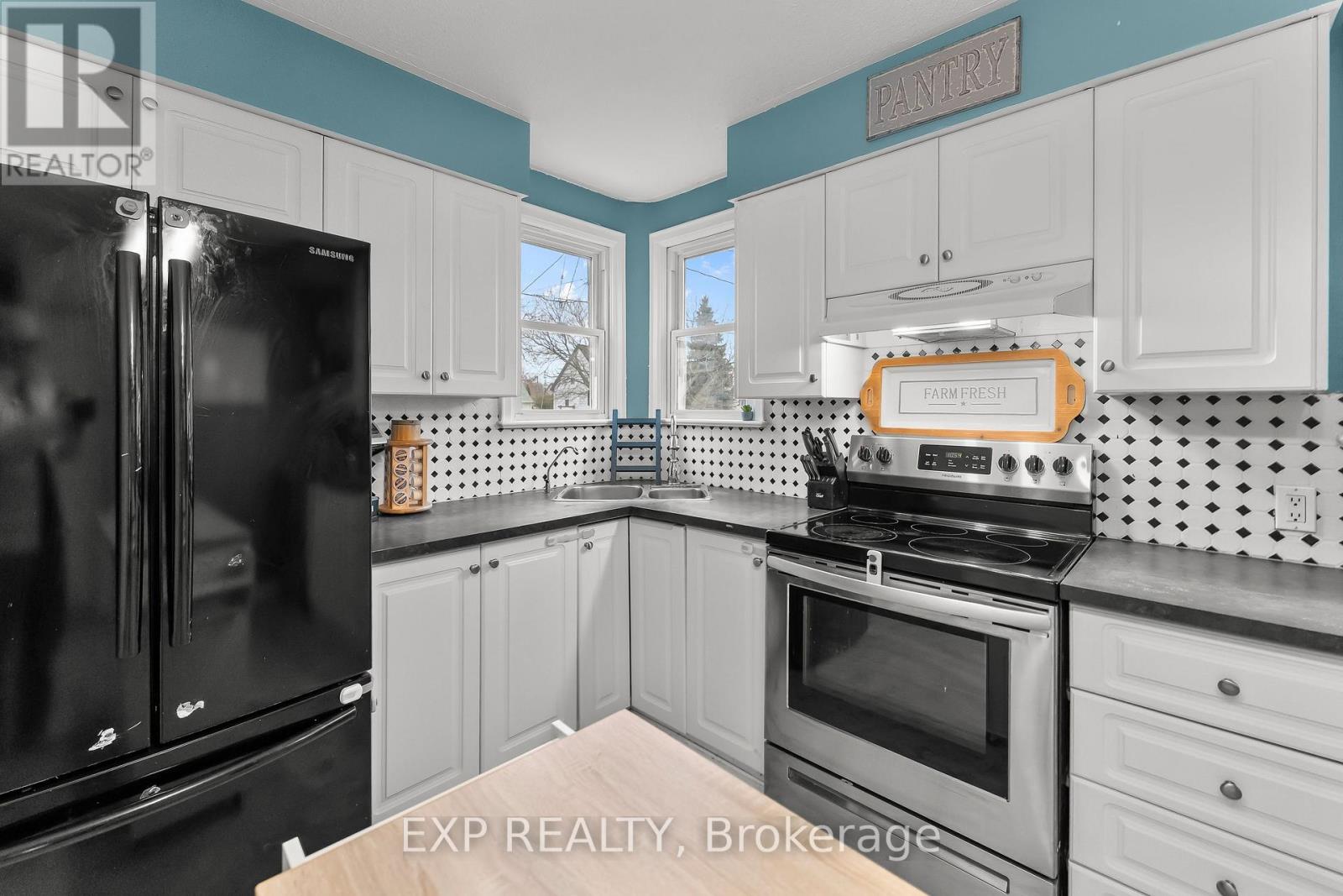 6 Cedardale Avenue, St. Catharines, Ontario  L2P 1A9 - Photo 8 - X13436206
