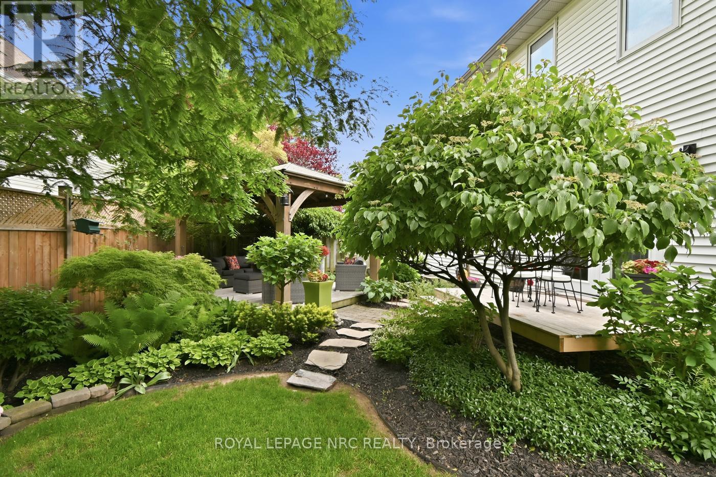 15 Brigantine Court, St. Catharines, Ontario  L2M 7V4 - Photo 4 - X13437946