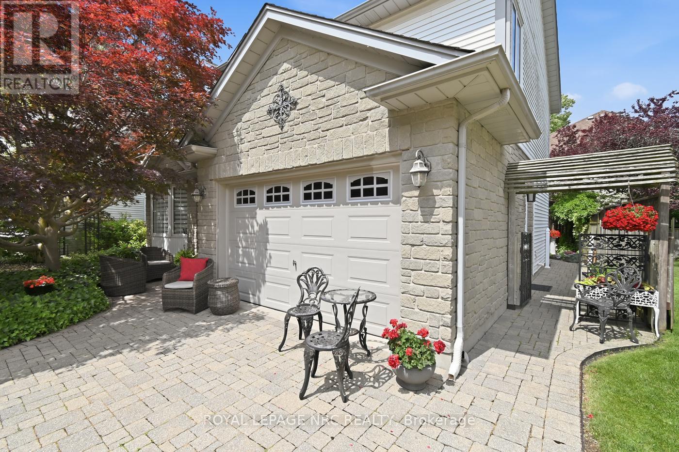 15 Brigantine Court, St. Catharines, Ontario  L2M 7V4 - Photo 8 - X13437946