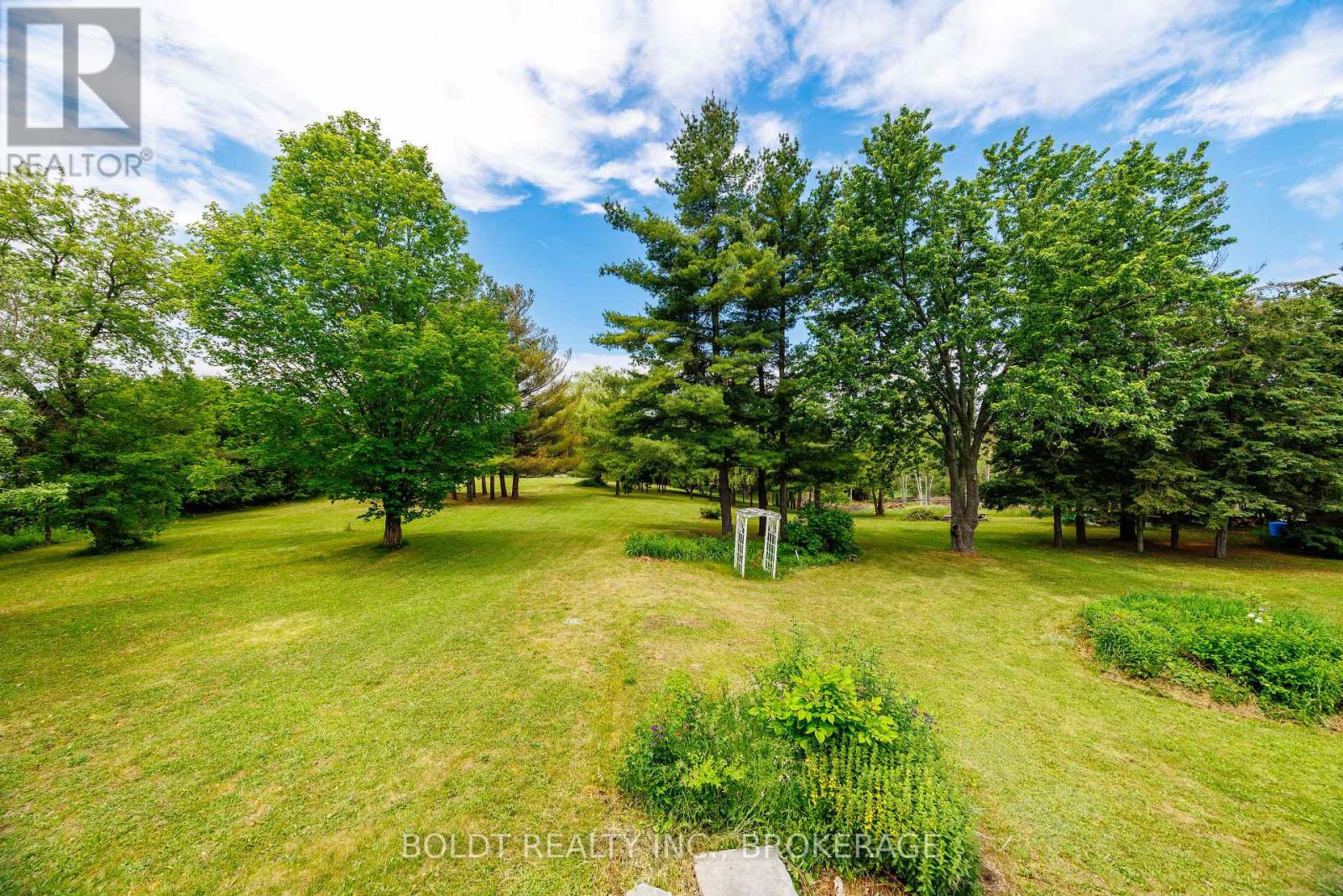 5832 5th Side Road, Innisfil, Ontario  L0L 1L0 - Photo 12 - N13438002