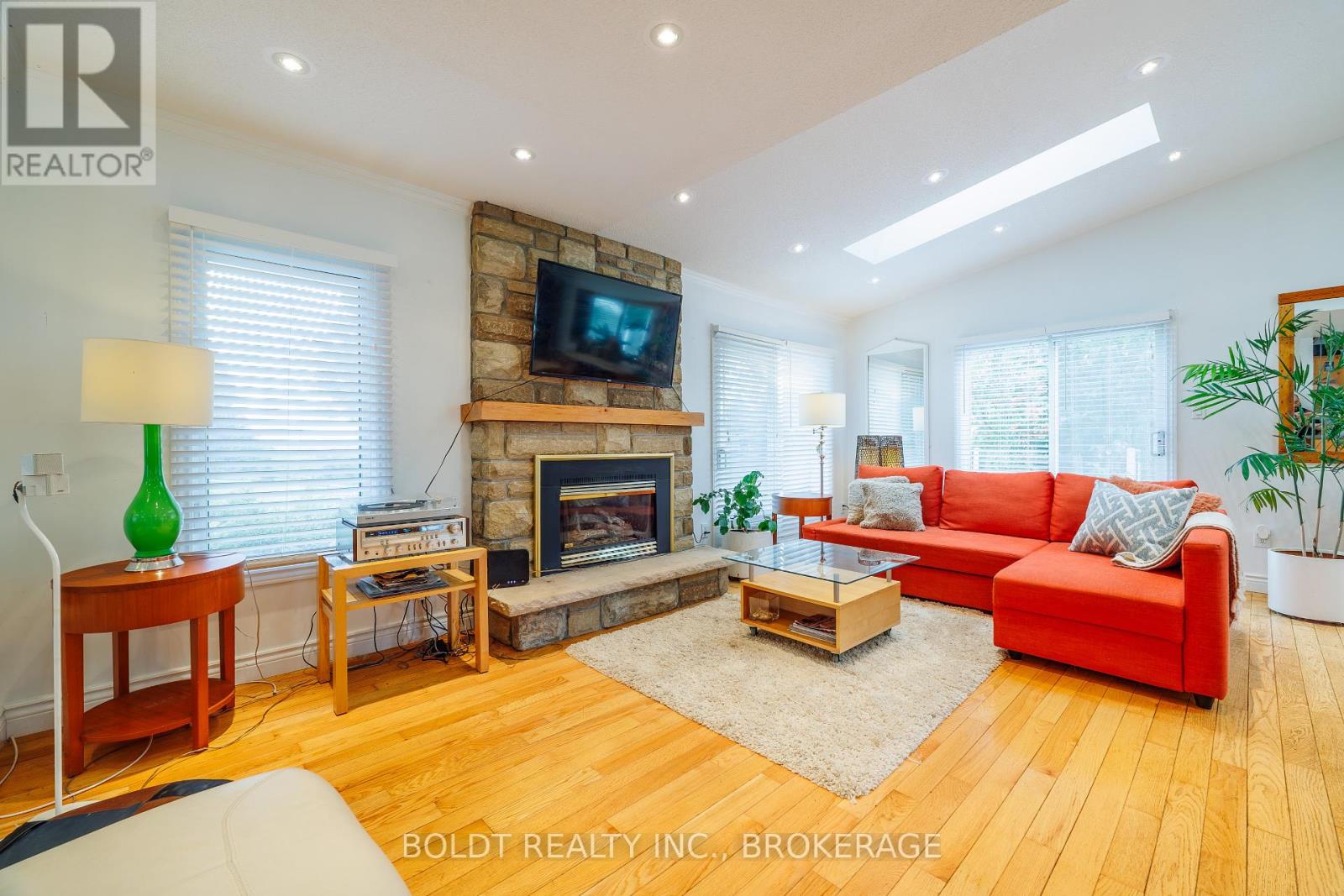 5832 5th Side Road, Innisfil, Ontario  L0L 1L0 - Photo 19 - N13438002