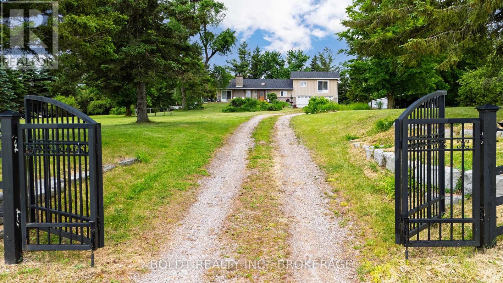 5832 5th Side Road, Innisfil, Ontario  L0L 1L0 - Photo 42 - N13438002