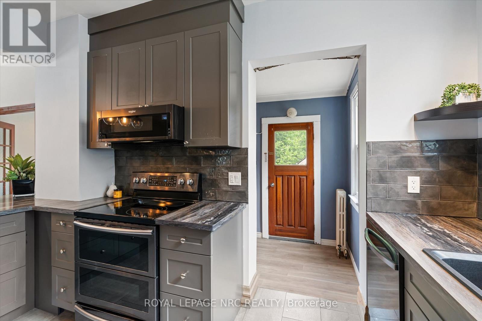 167 Pleasant Avenue, St. Catharines, Ontario  L2R 1Y6 - Photo 18 - X13438512