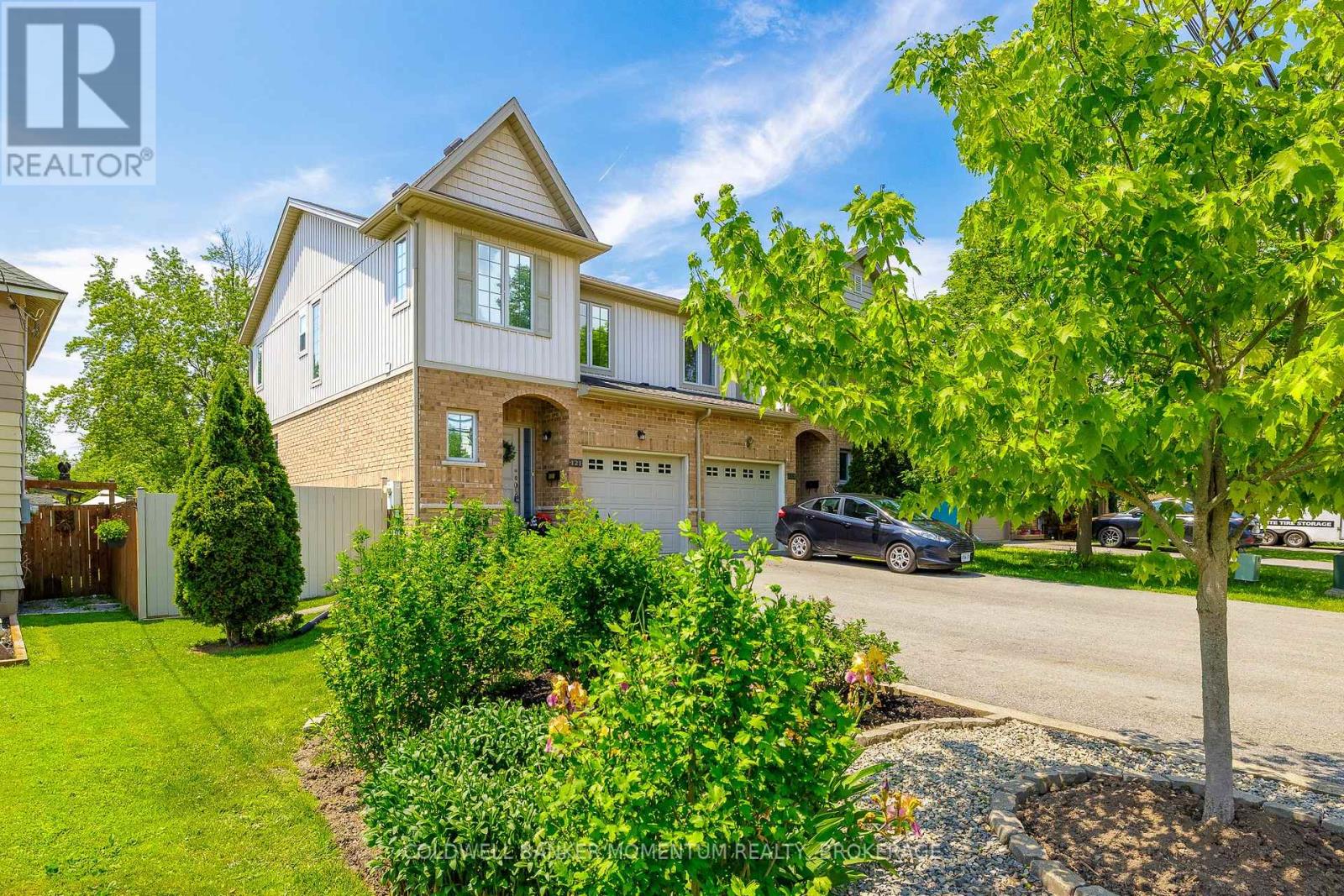 121 Albert Street, Fort Erie, Ontario  L2A 5L3 - Photo 2 - X13440638