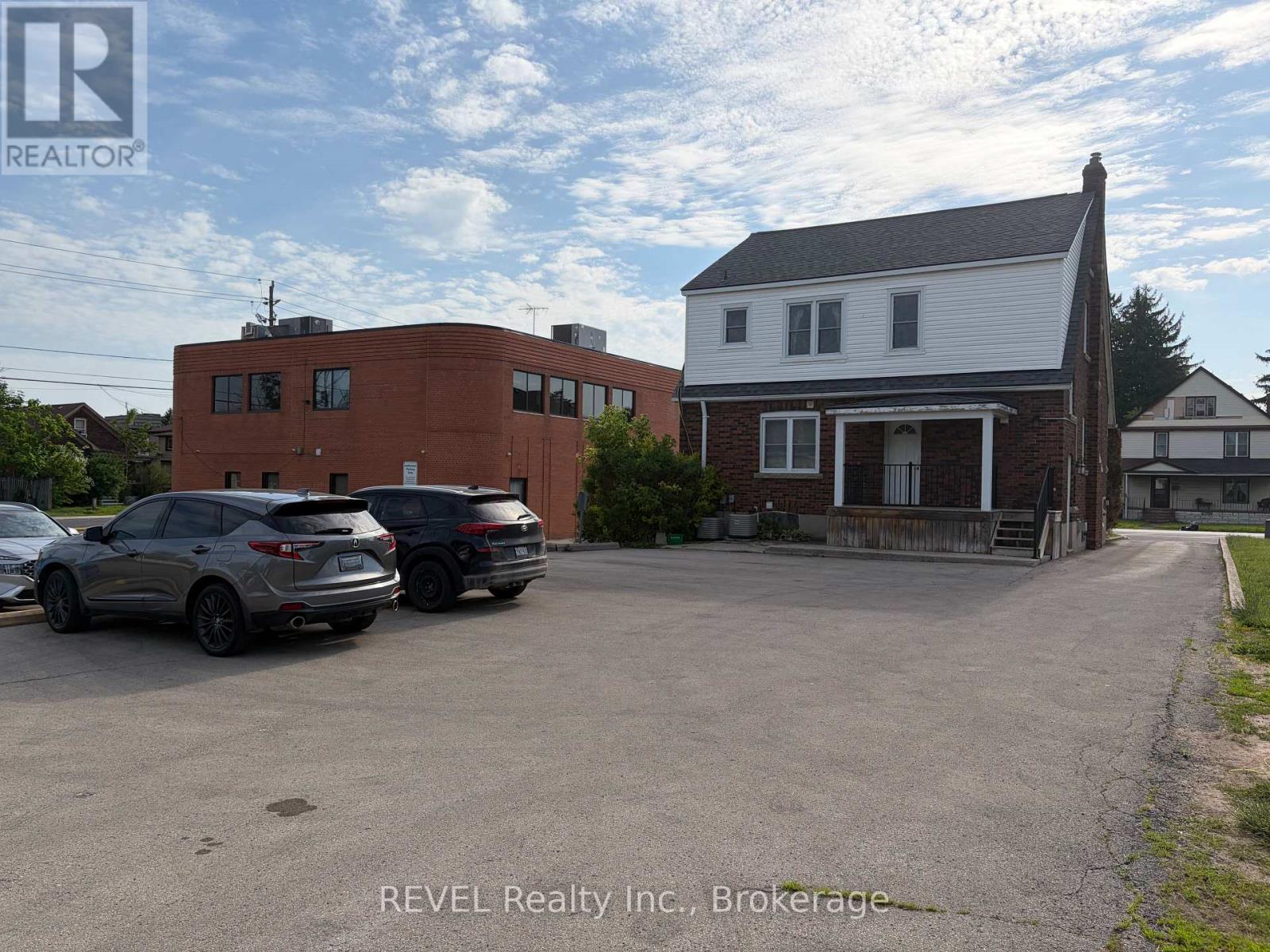 5637 Main Street, Niagara Falls, Ontario  L2G 5Z3 - Photo 6 - X13441356