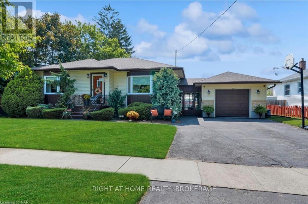 19 WHITE STREET, St. Catharines, Ontario