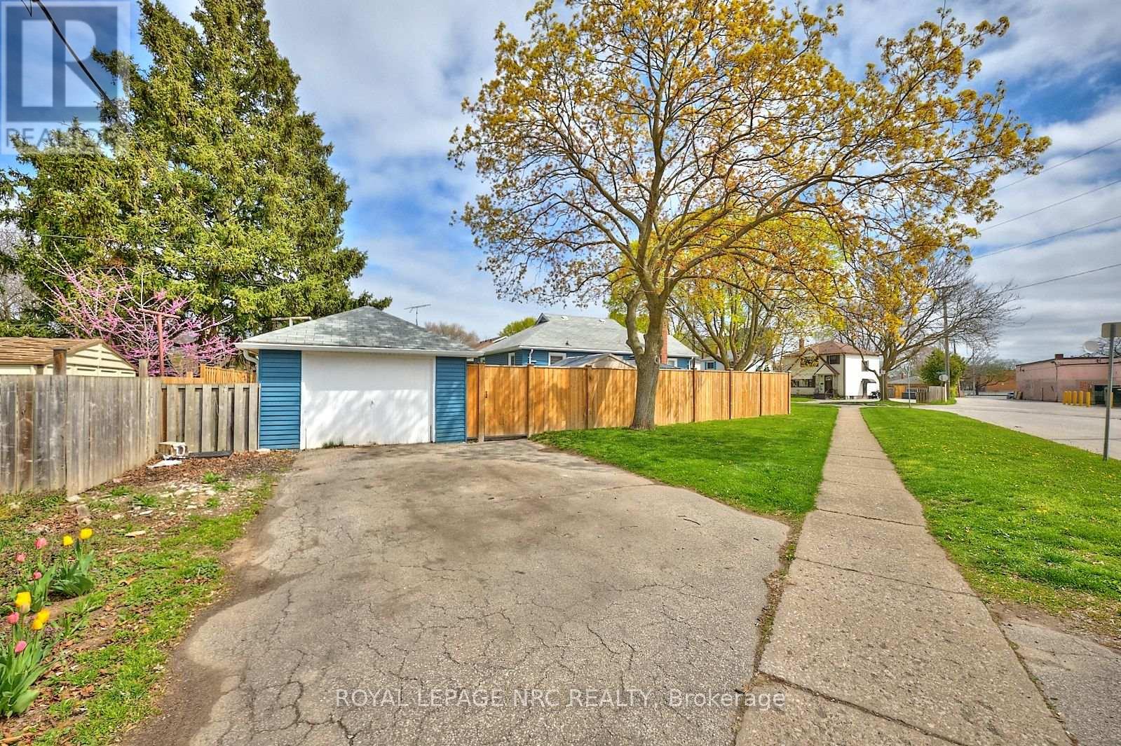 1 Thorndale Avenue, St. Catharines, Ontario  L2R 6A2 - Photo 40 - X13442250