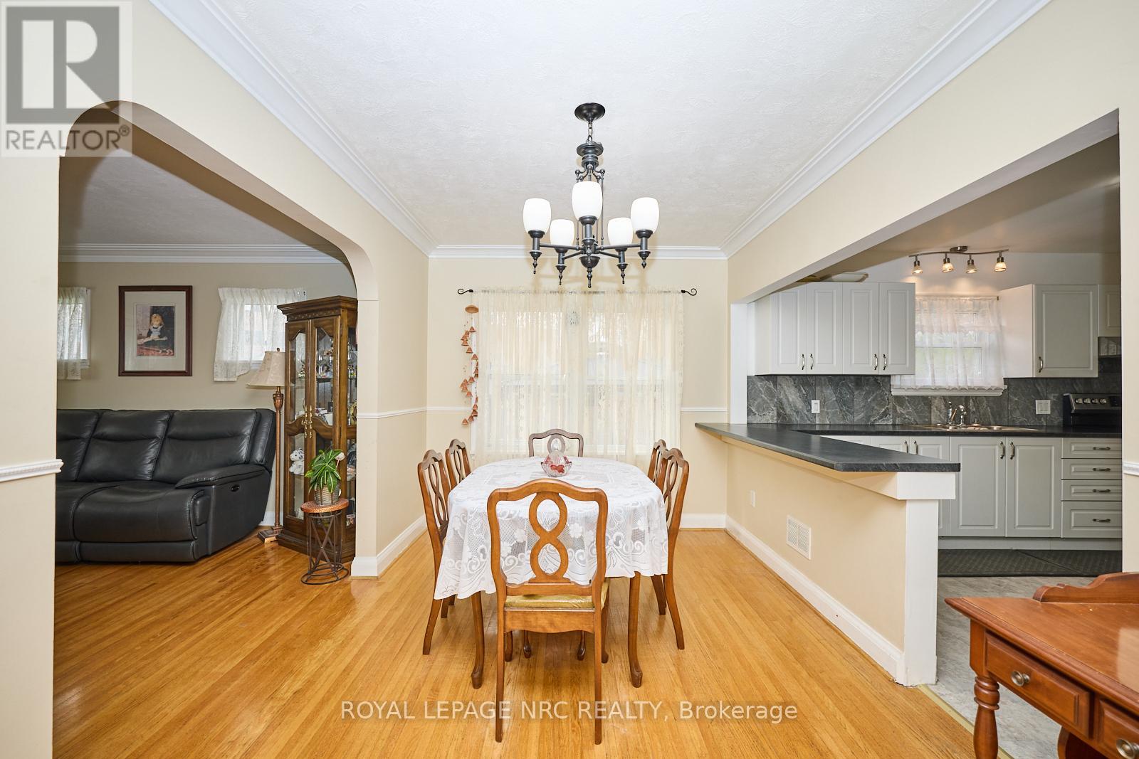 1 Thorndale Avenue, St. Catharines, Ontario  L2R 6A2 - Photo 9 - X13442250