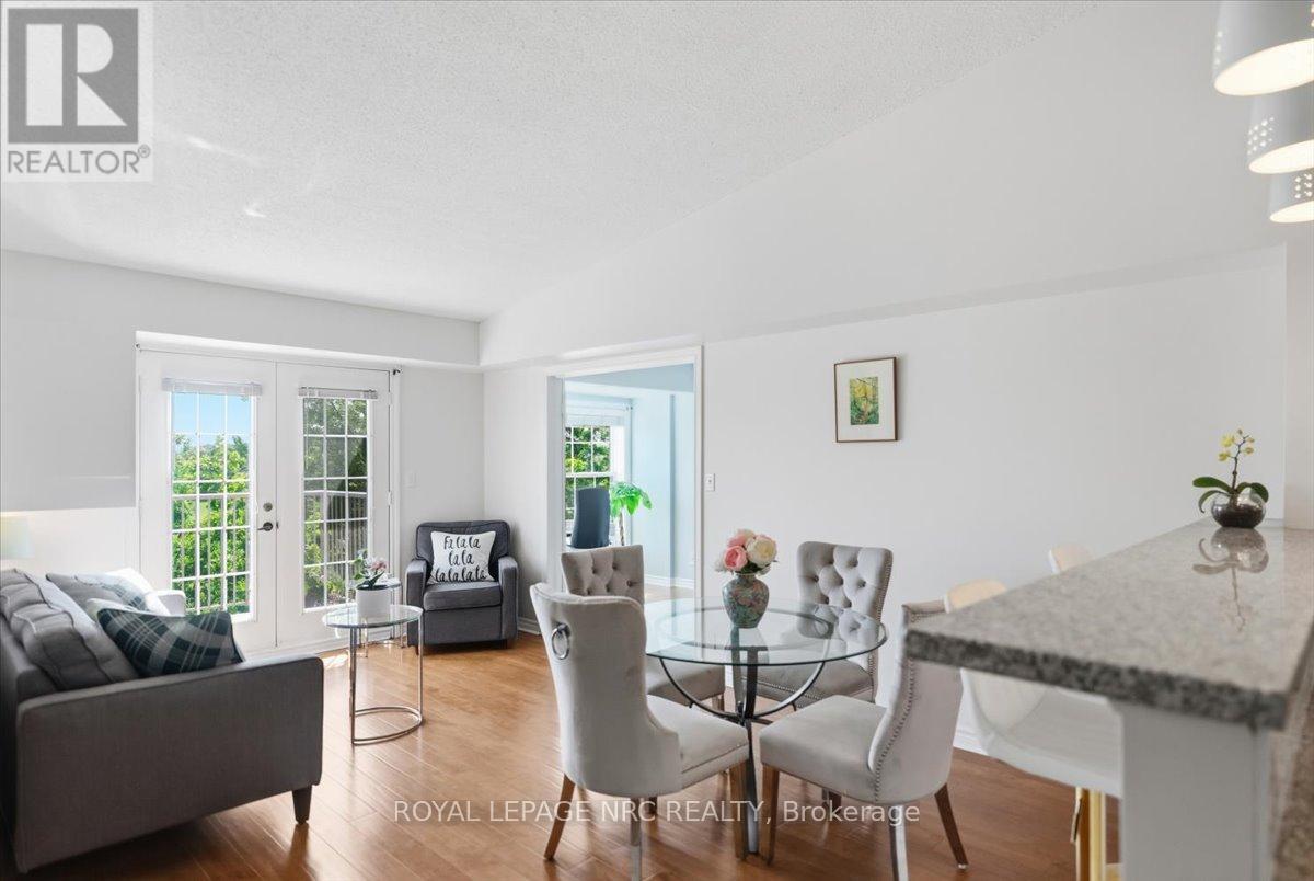 409 - 1450 Bishops Gate, Oakville, Ontario  L6M 4N1 - Photo 2 - W13442968