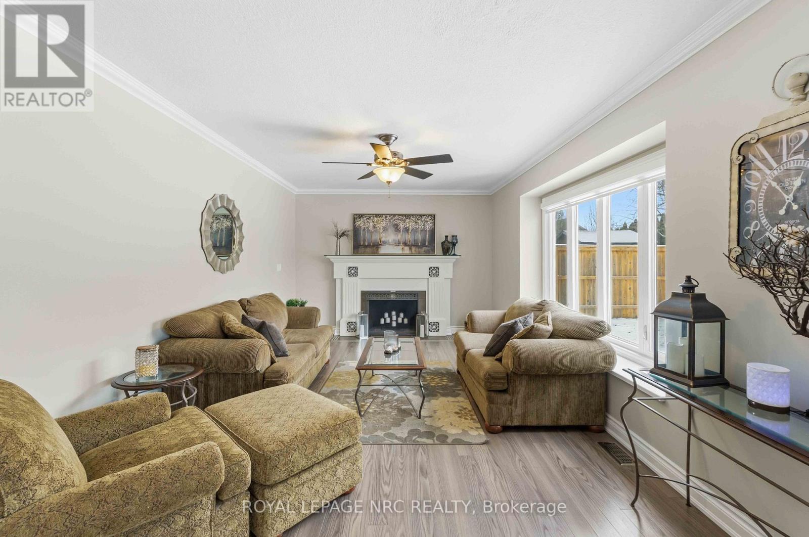 9 Woodgarden Court, St. Catharines, Ontario  L2M 7C9 - Photo 4 - X13443316