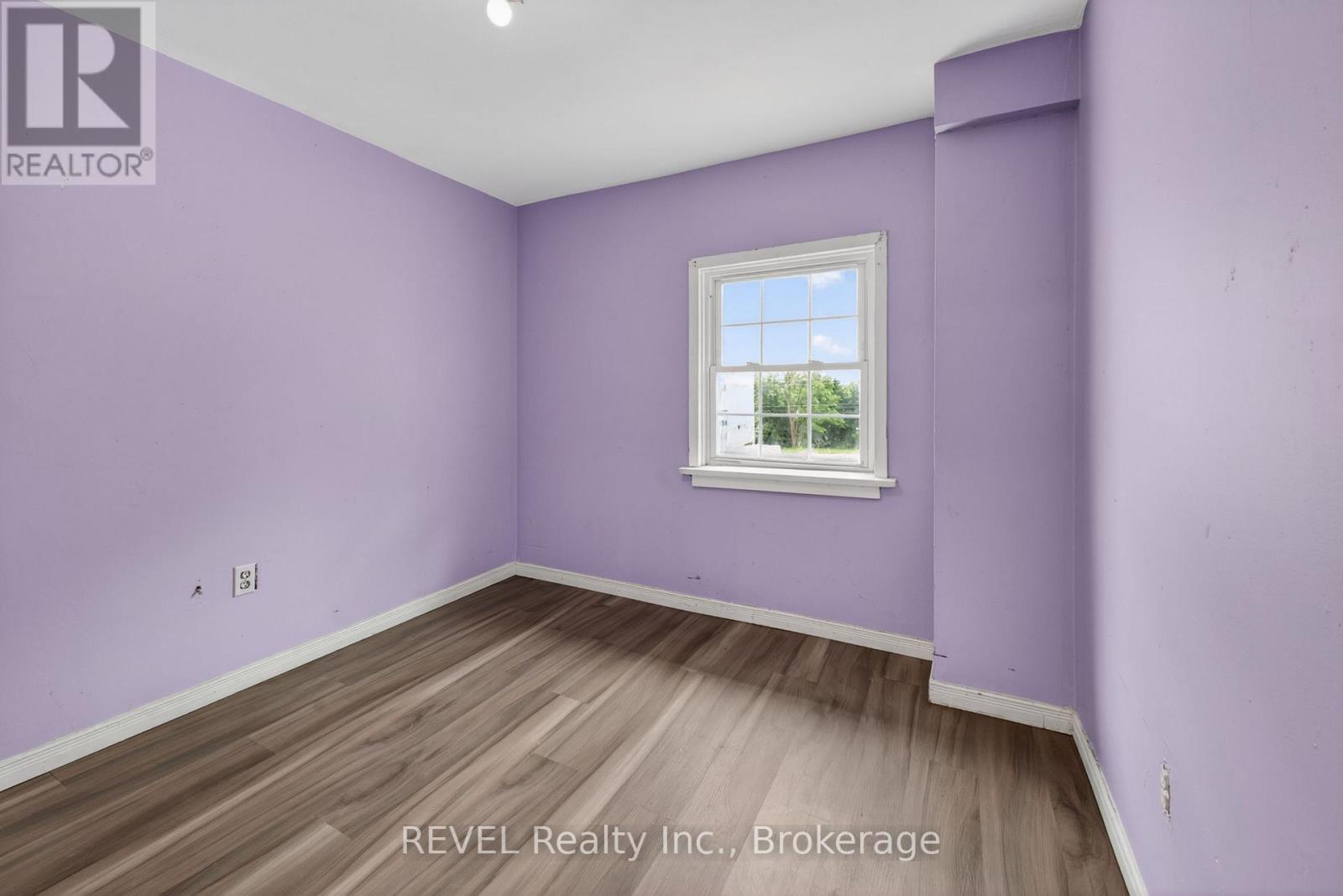 64 Division Street, St. Catharines, Ontario  L2R 3G6 - Photo 12 - X13443346