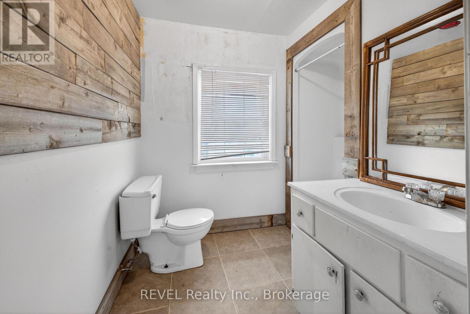 64 Division Street, St. Catharines, Ontario  L2R 3G6 - Photo 13 - X13443346