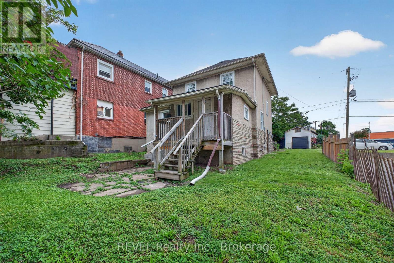 64 Division Street, St. Catharines, Ontario  L2R 3G6 - Photo 14 - X13443346