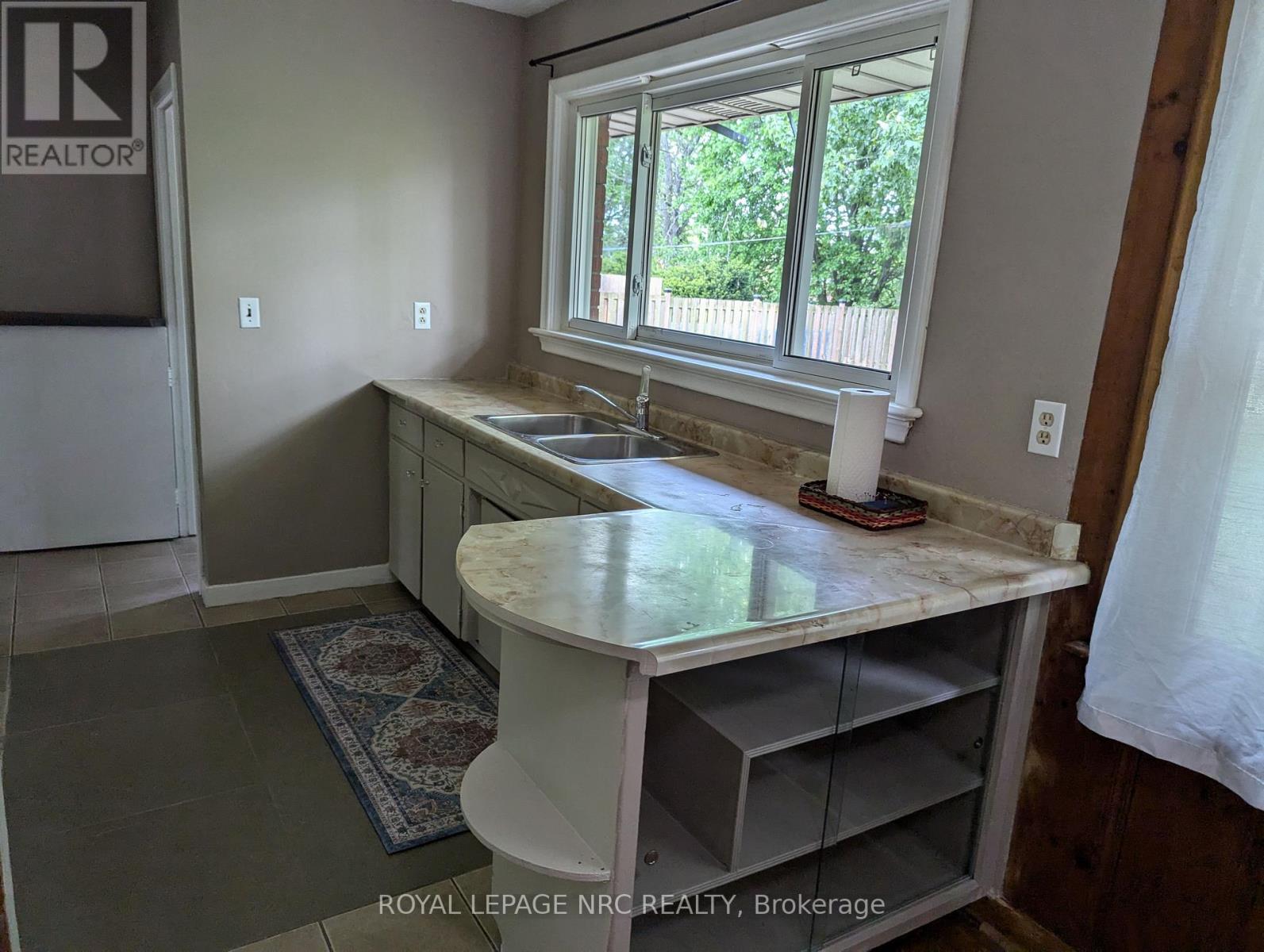 6094 Stevens Street E, Niagara Falls, Ontario  L2E 3A3 - Photo 13 - X13443514