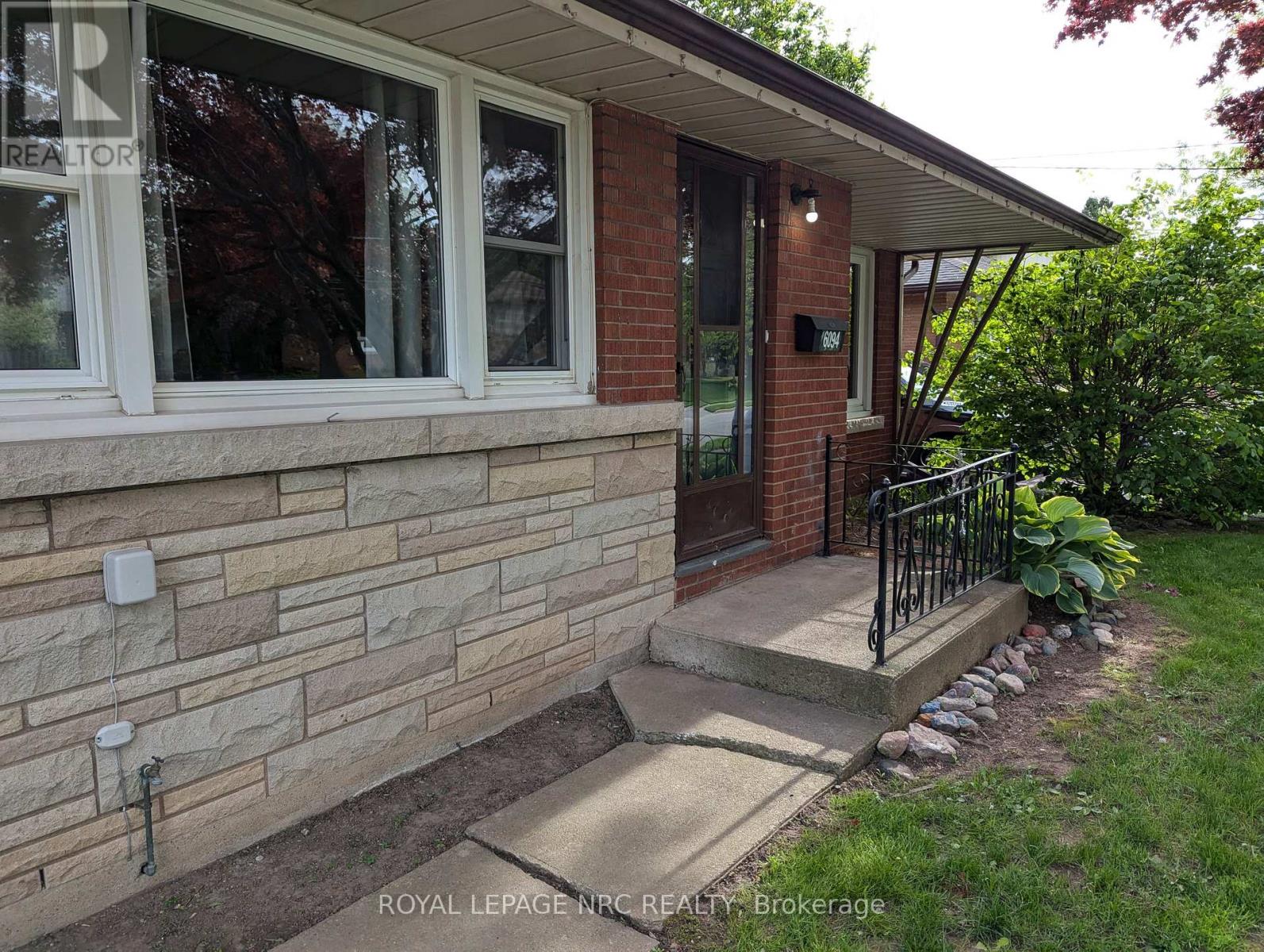 6094 Stevens Street E, Niagara Falls, Ontario  L2E 3A3 - Photo 3 - X13443514