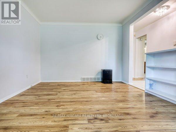 80 Pearce Avenue, St. Catharines, Ontario  L2M 6N5 - Photo 3 - X13444100