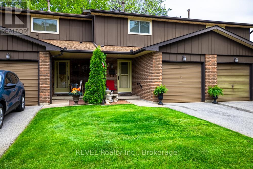 2 - 64 FORSTER STREET, St. Catharines, Ontario