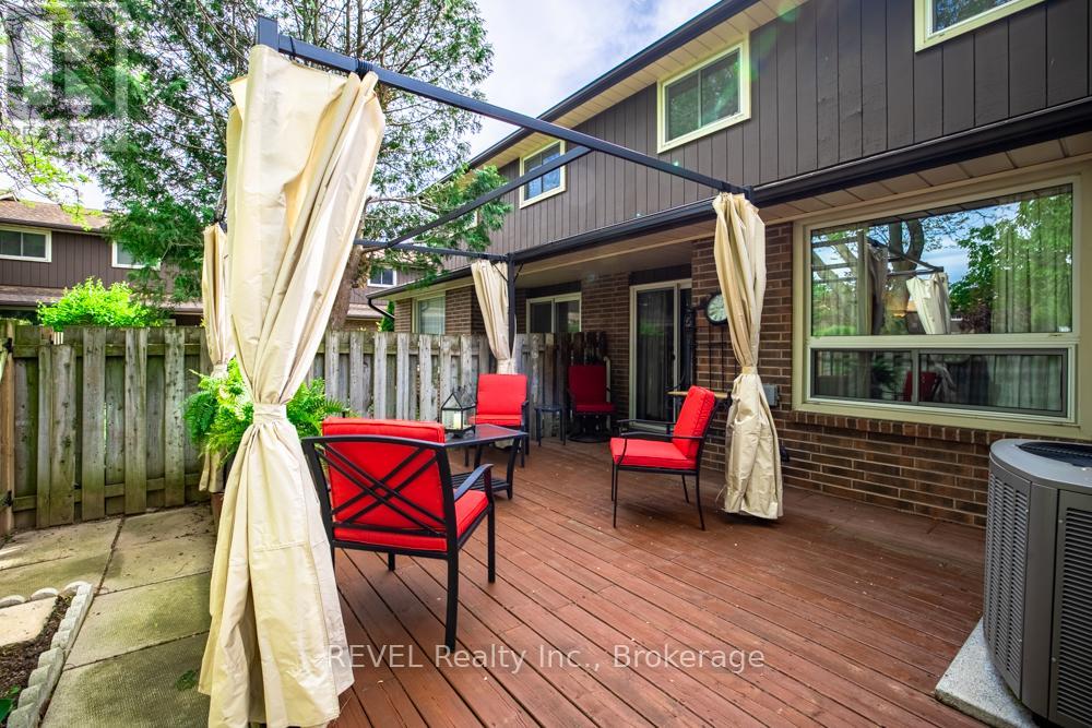 2 - 64 Forster Street, St. Catharines, Ontario  L2N 6T5 - Photo 28 - X13444586