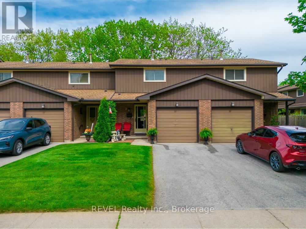 2 - 64 Forster Street, St. Catharines, Ontario  L2N 6T5 - Photo 32 - X13444586