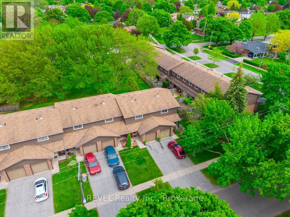 2 - 64 Forster Street, St. Catharines, Ontario  L2N 6T5 - Photo 35 - X13444586
