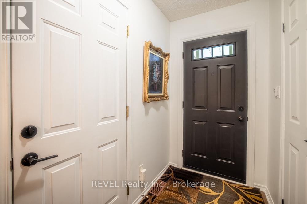 2 - 64 Forster Street, St. Catharines, Ontario  L2N 6T5 - Photo 4 - X13444586