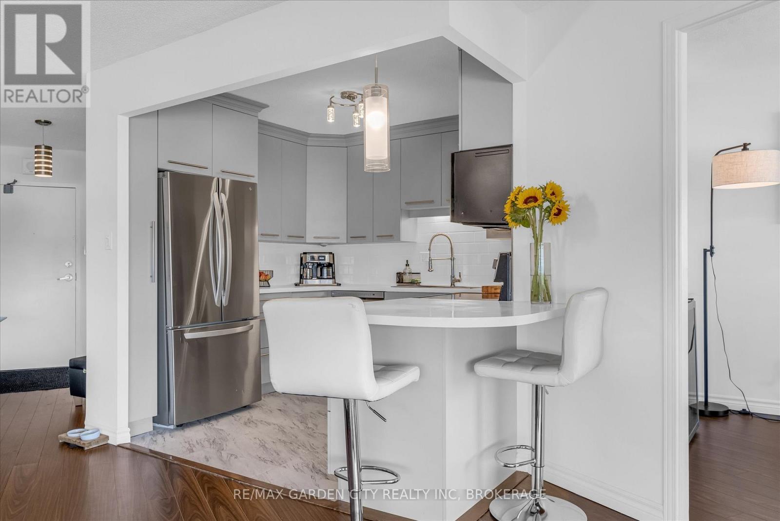 1111 - 7 Gale Crescent, St. Catharines, Ontario  L2R 7M8 - Photo 11 - X13445926