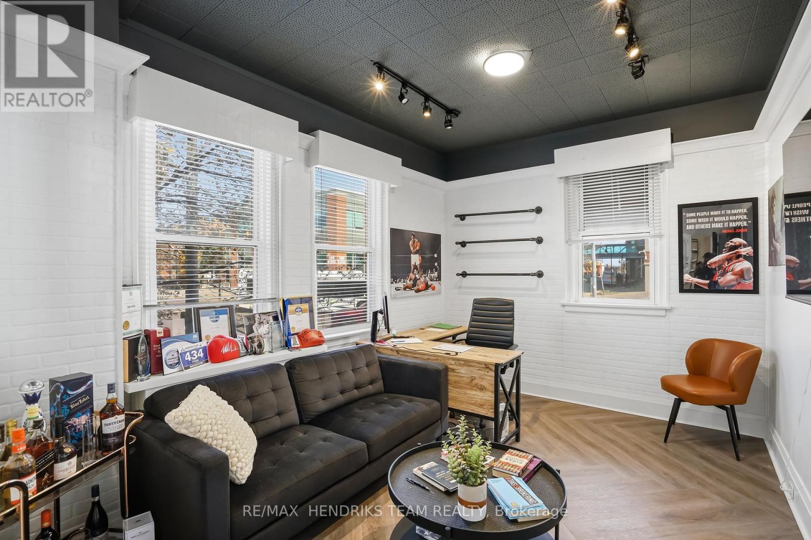 145 King Street, St. Catharines, Ontario  L2R 3J2 - Photo 5 - X13446816
