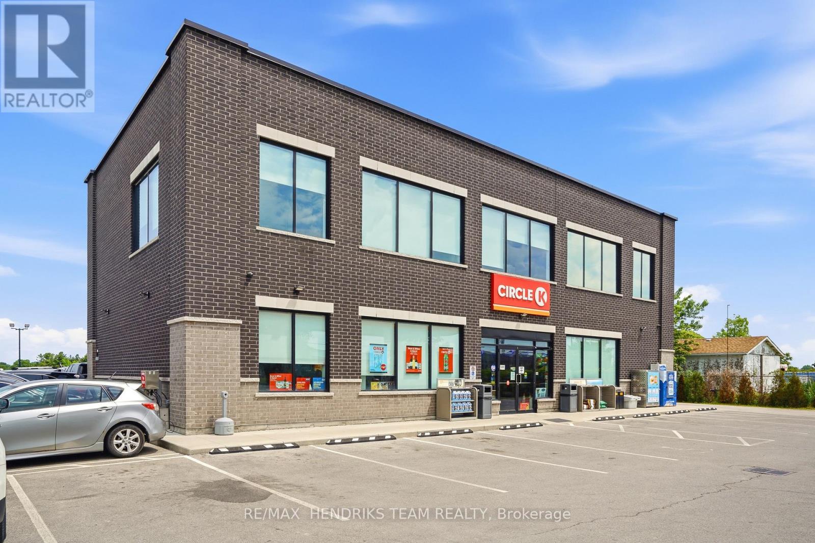 1387 FOURTH AVENUE, St. Catharines, Ontario