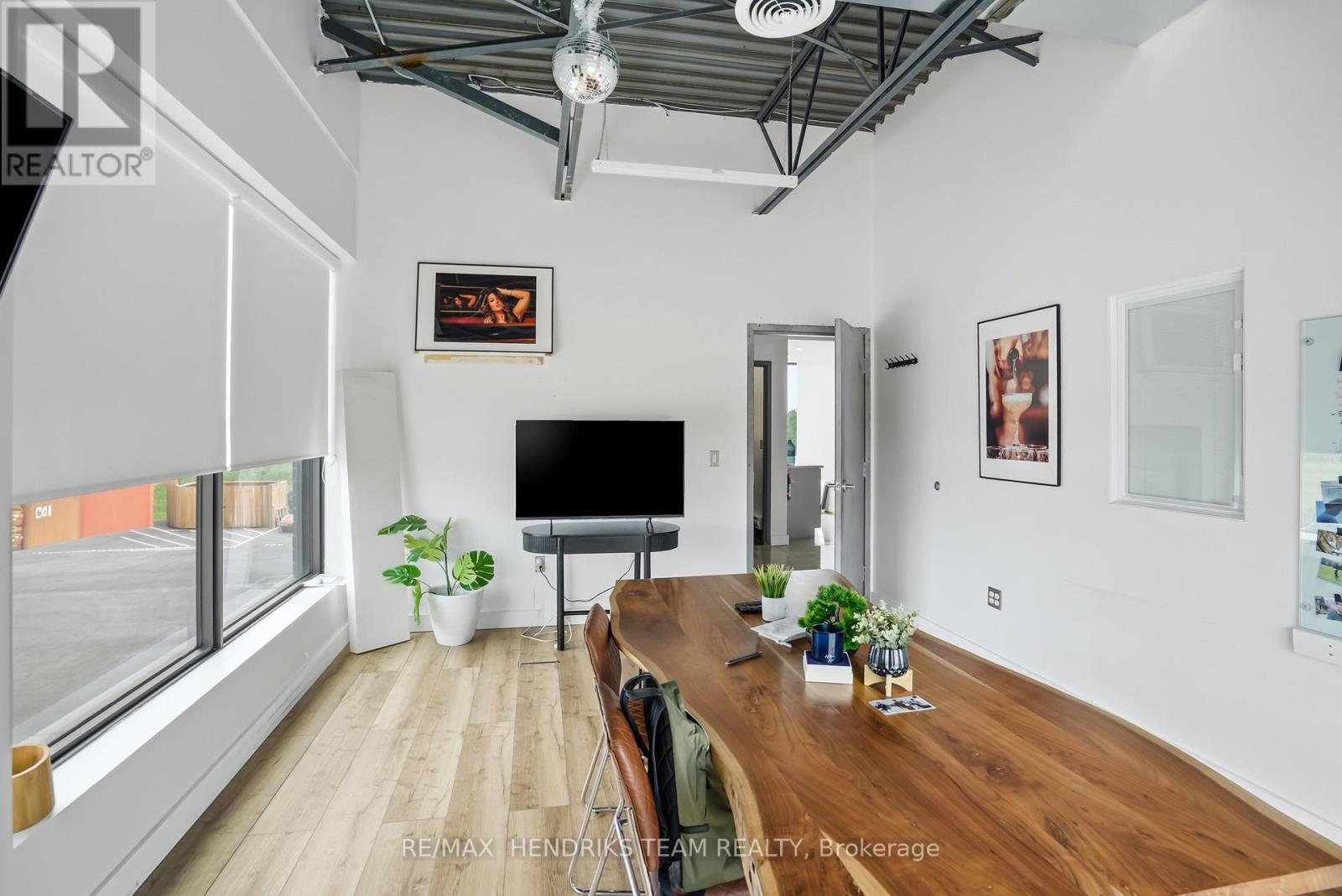 1387 Fourth Avenue, St. Catharines, Ontario  L2R 6P9 - Photo 20 - X13447082
