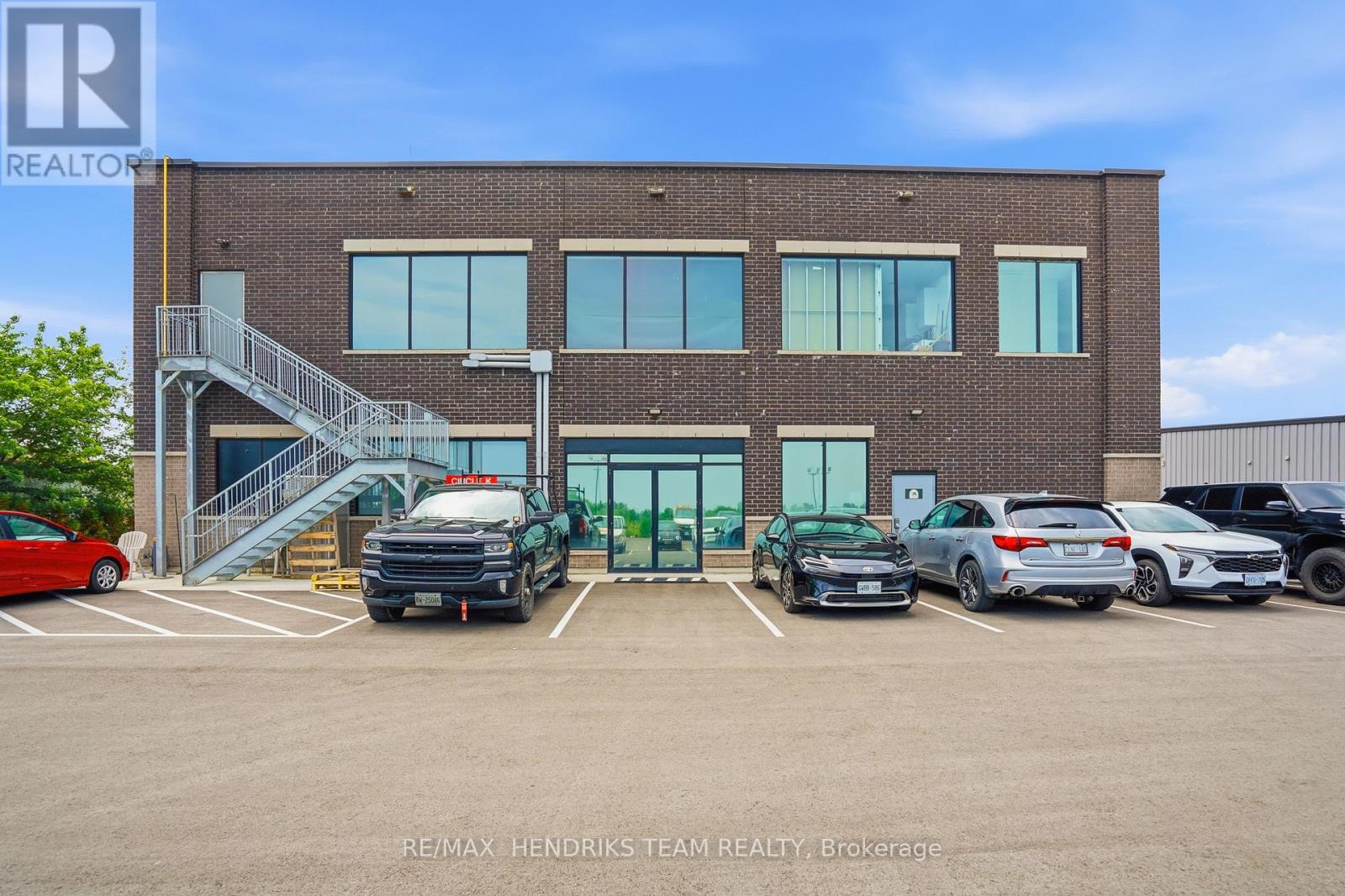 1387 Fourth Avenue, St. Catharines, Ontario  L2R 6P9 - Photo 5 - X13447082