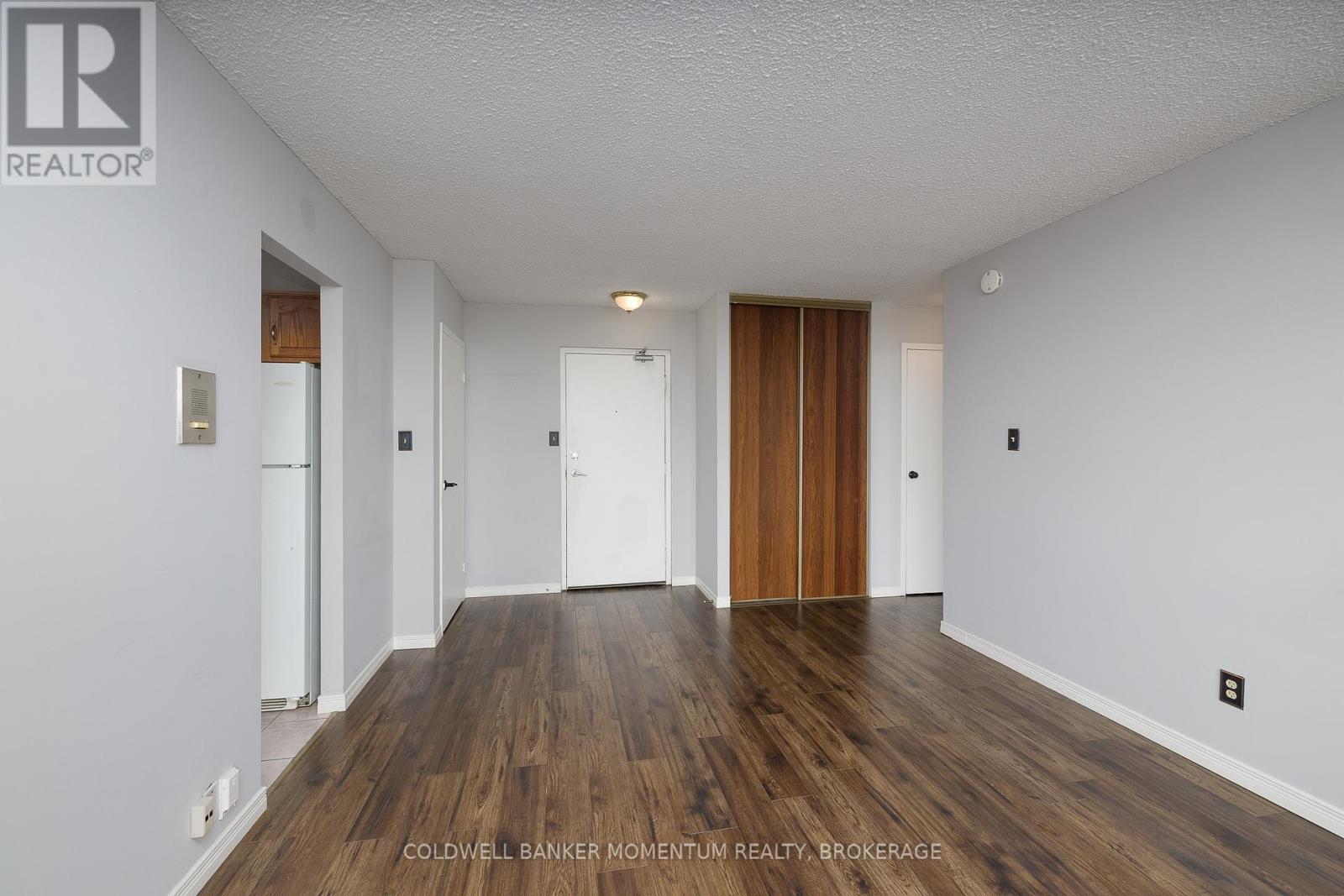 1002 - 365 Geneva Street, St. Catharines, Ontario  L2N 5S7 - Photo 5 - X13448292