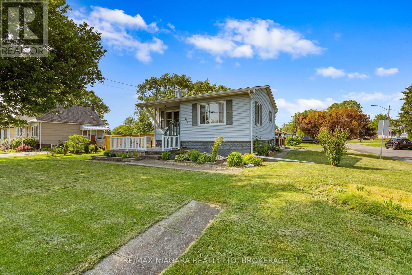 809 Broadway Avenue, Welland, Ontario  L3C 5M9 - Photo 2 - X13448678